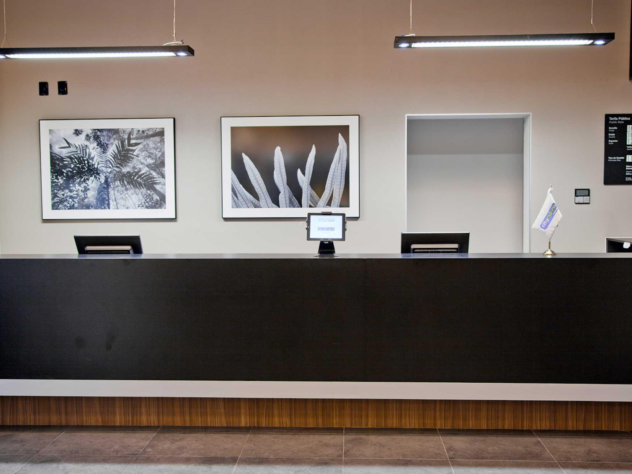 City Express By Marriott León Buitenkant foto